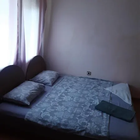 опера * Warna